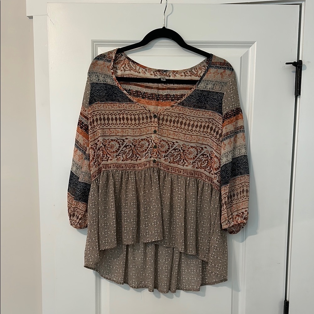 Ecote Brown and Black Tiered Blouse with Scoop Neckline